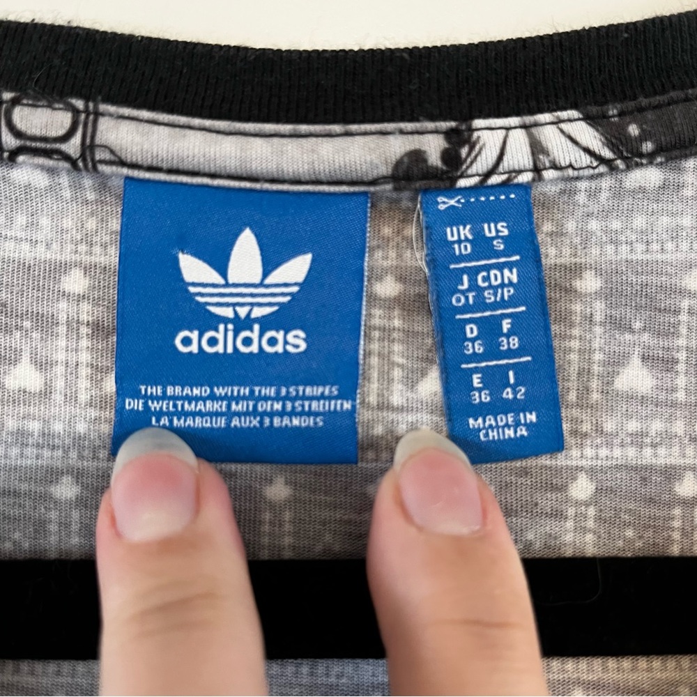 Adidas | Bandana Patterned Tee Shirt - Picture 13 of 15